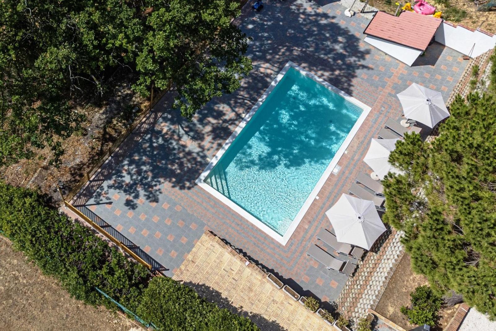 Villa Lucilla - B&B Rooms And Pool ポテンツァ・ピチェーナ エクステリア 写真